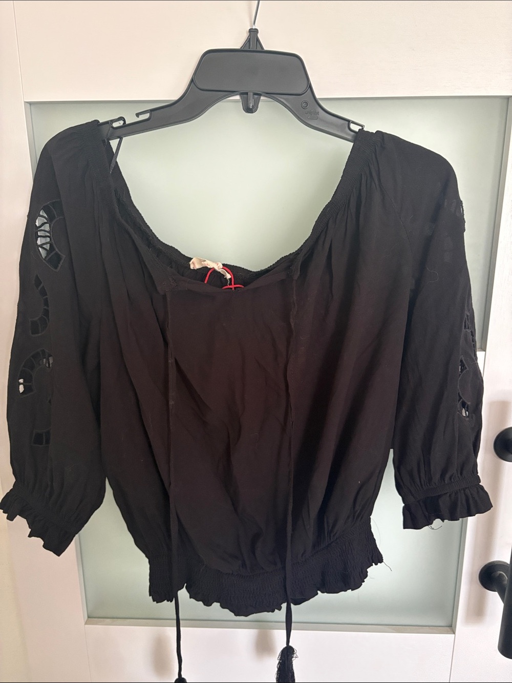 Solitaire off the shoulder Black Top